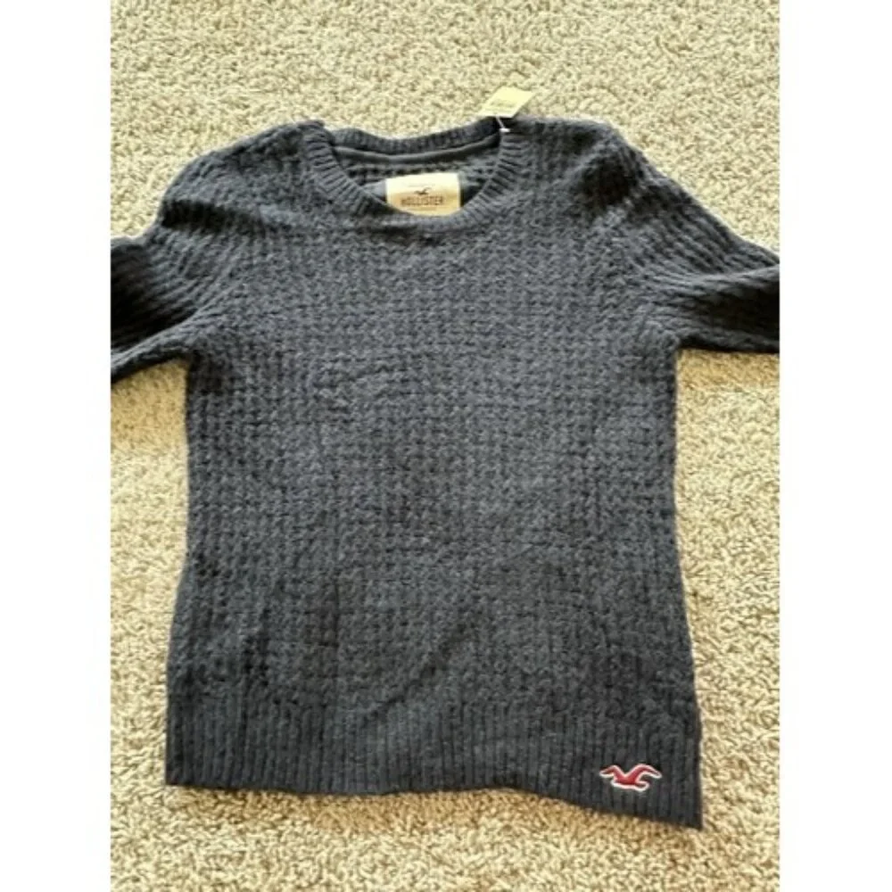 Hollister Womens Fuzzy Sweater Pull Over Navy Logo Light Weight Size Medium